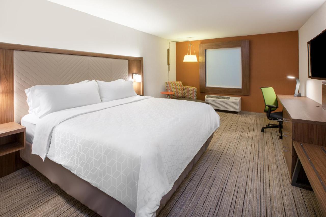 Holiday Inn Express & Suites Del Rio By Ihg Экстерьер фото