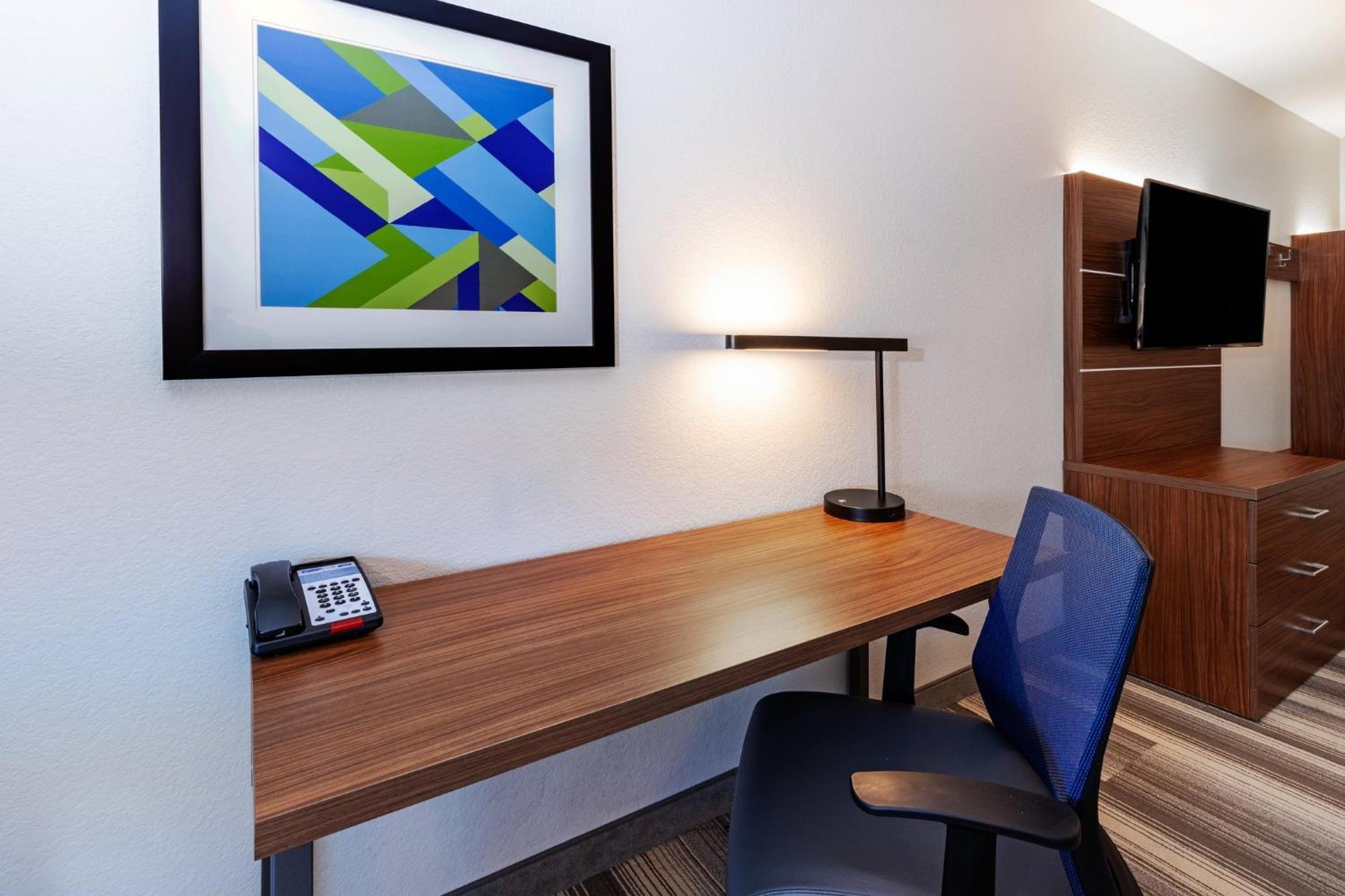 Holiday Inn Express & Suites Del Rio By Ihg Экстерьер фото